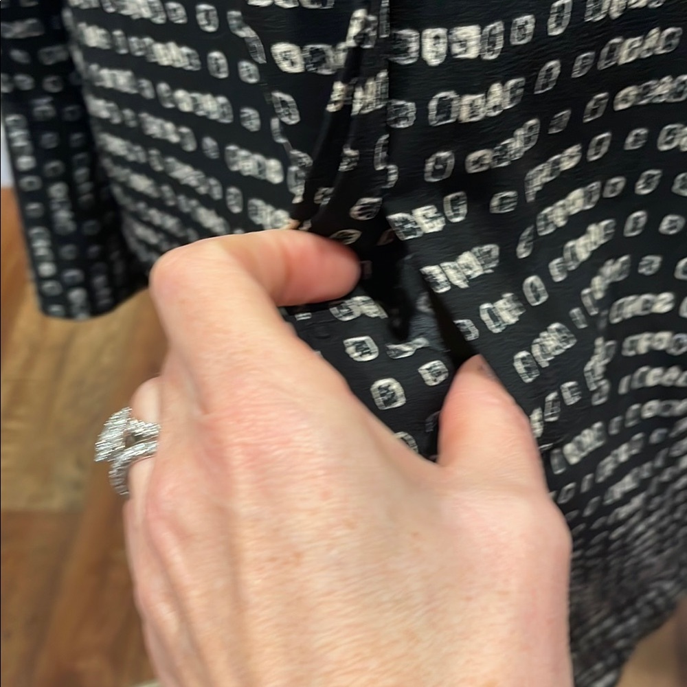 Black and cream print Women's shirt Dress - Picture 4 of 8
